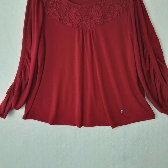 Adrienne‎ Vittadini Long Sleeve Plus Size Blouse 2X in Red w/ Lace - Picture 4 of 11